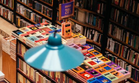 librería con libros para regalar en navidad